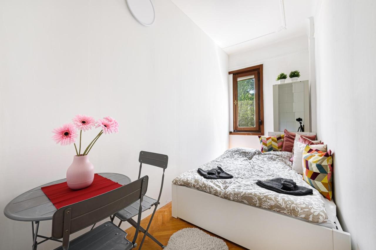 Stylish Homes Downtown Buda Будапеща Екстериор снимка