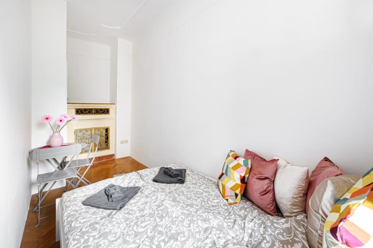 Stylish Homes Downtown Buda Будапеща Екстериор снимка